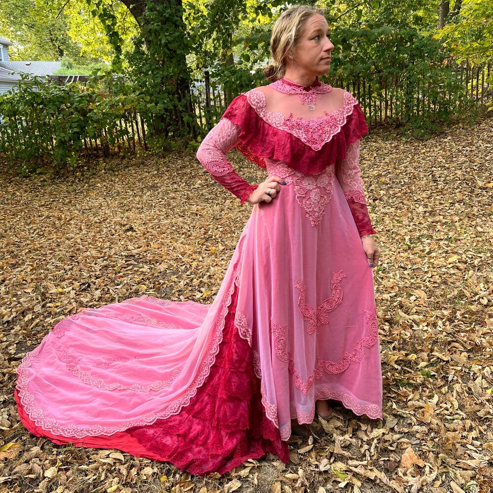 Vintage 70s Alfred Angelo Victorian illusion lace ruffle pink red wedding dress